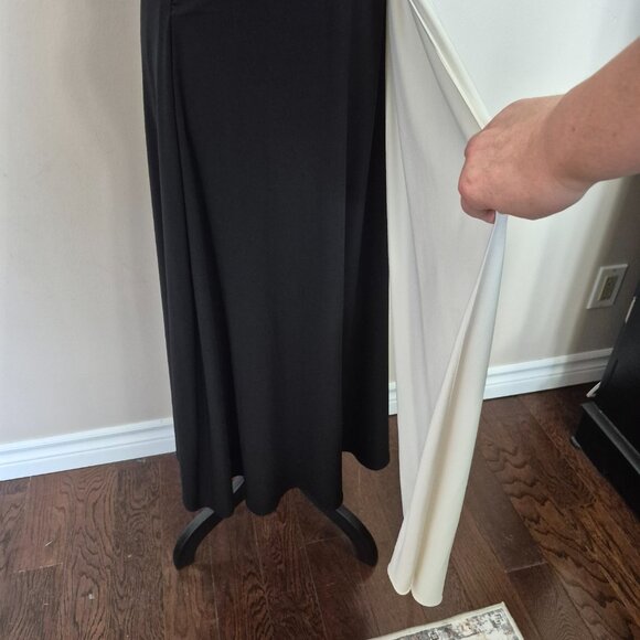 Elegant Dress - Picture 4 of 14